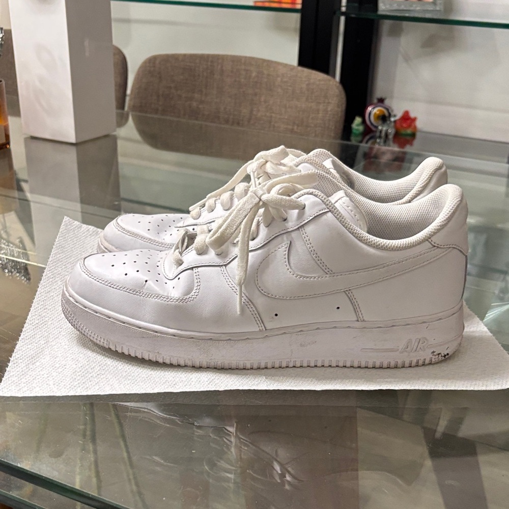 Nike Classic White Air Force 1 Sneakers